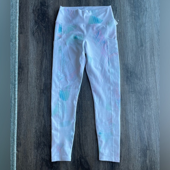 Fabletics Pants - NWT Fabletics 7/8 Leggings